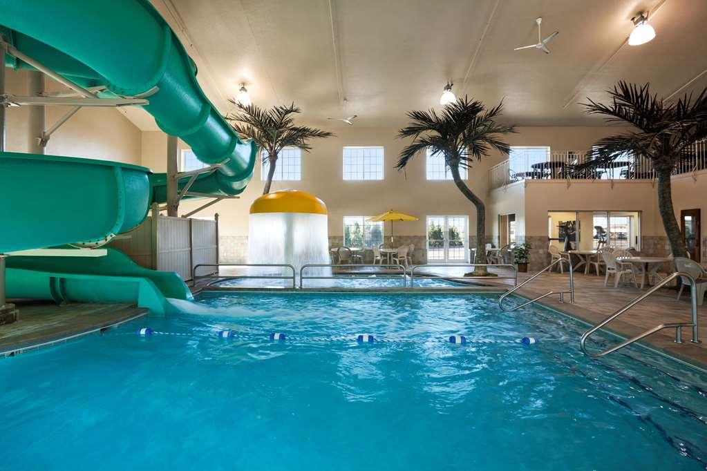 Country Inn & Suites By Radisson Bismarck Waterpark 外观 照片