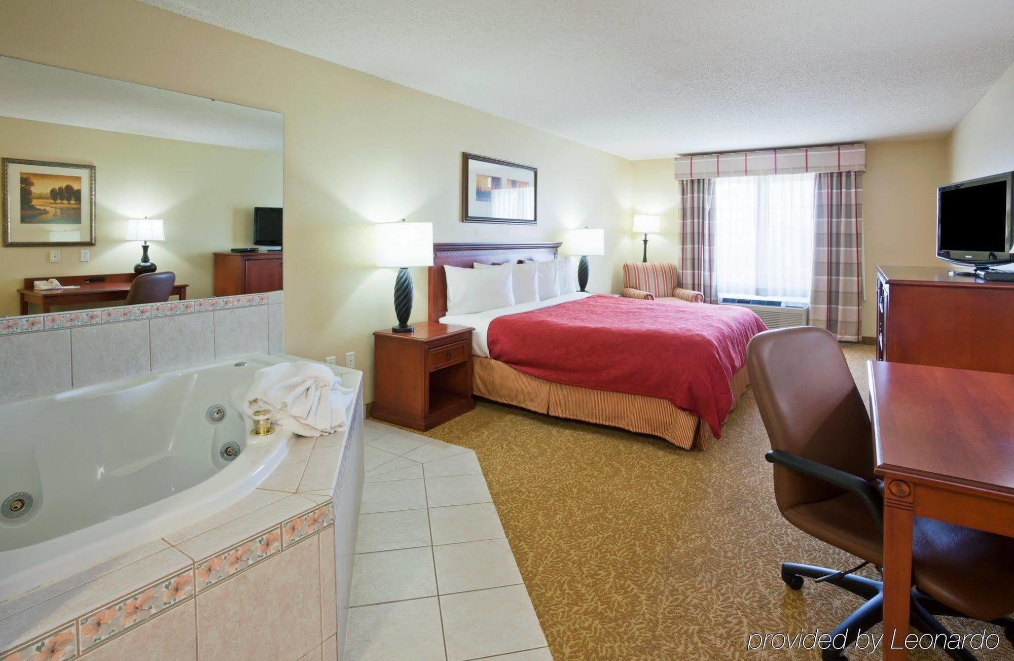 Country Inn & Suites By Radisson Bismarck Waterpark 外观 照片