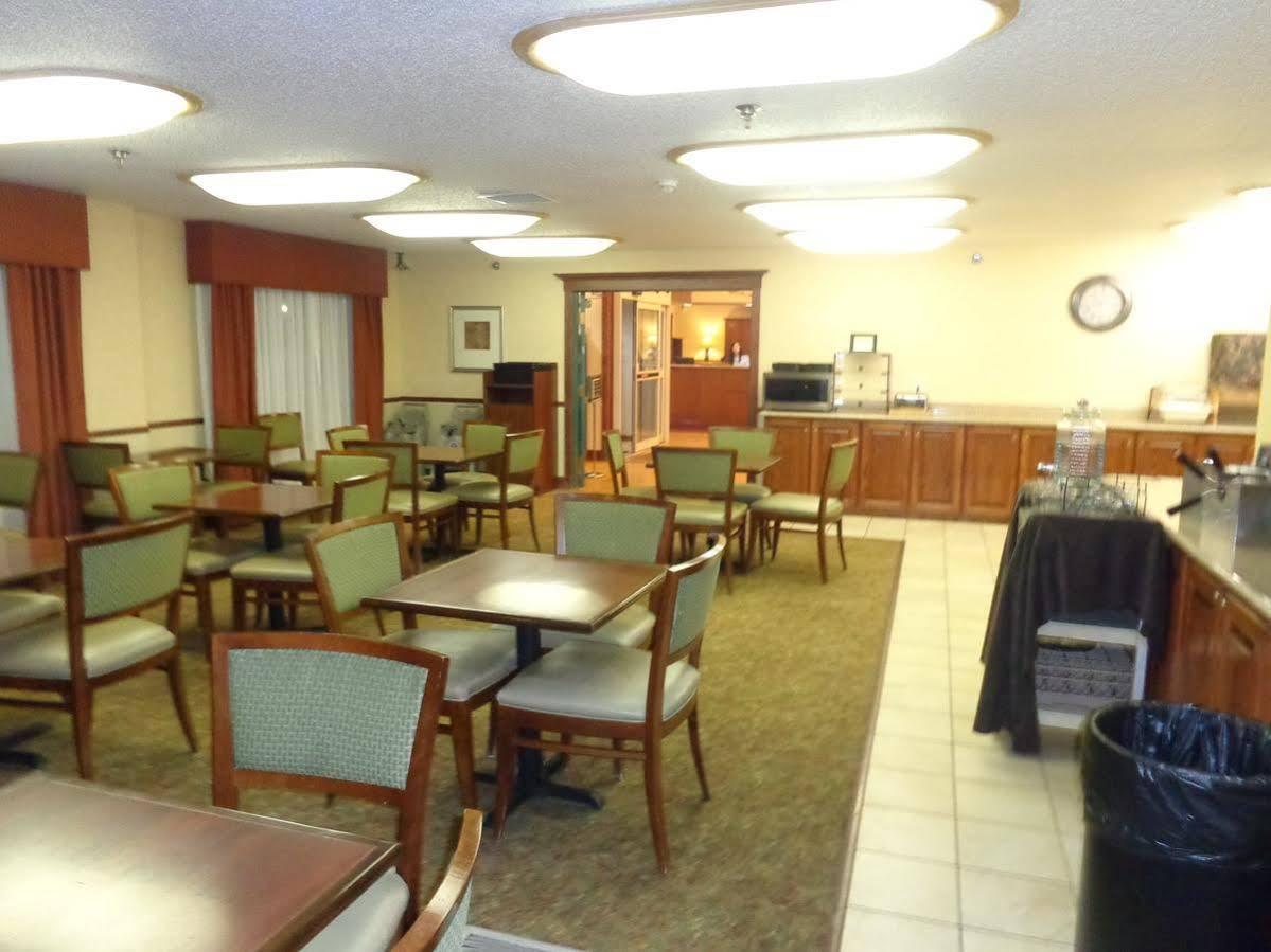 Country Inn & Suites By Radisson Bismarck Waterpark 外观 照片